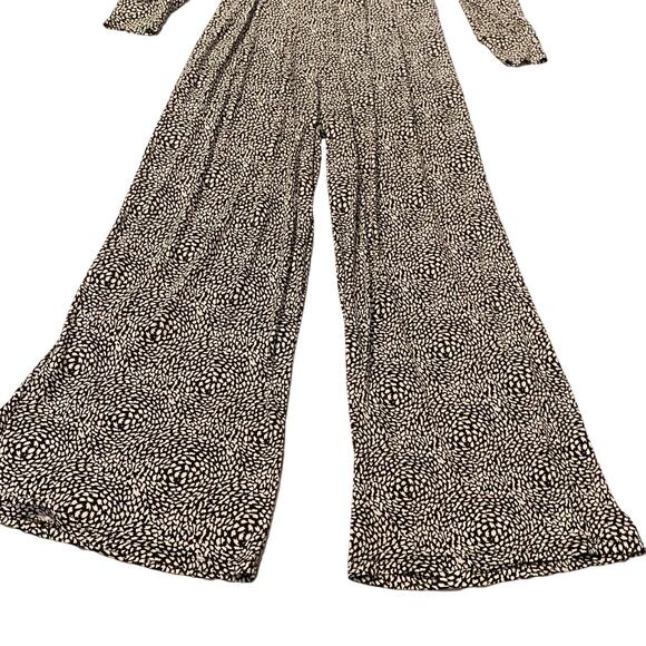 Leota Island Jumpsuit XL Black White Wide Leg Ruffle Wrap Stretch BalletCore USA - Picture 6 of 13